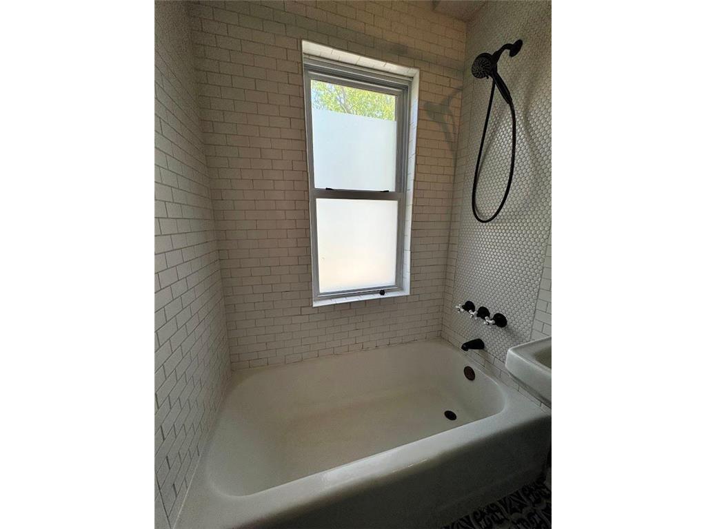 205 10th Avenue N Hopkins MN 55343 7068556 image28
