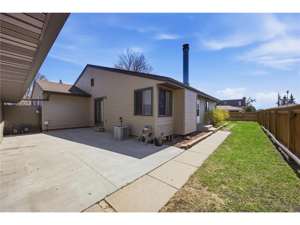 205 12th Avenue E West Fargo ND 58078 7073211 image1