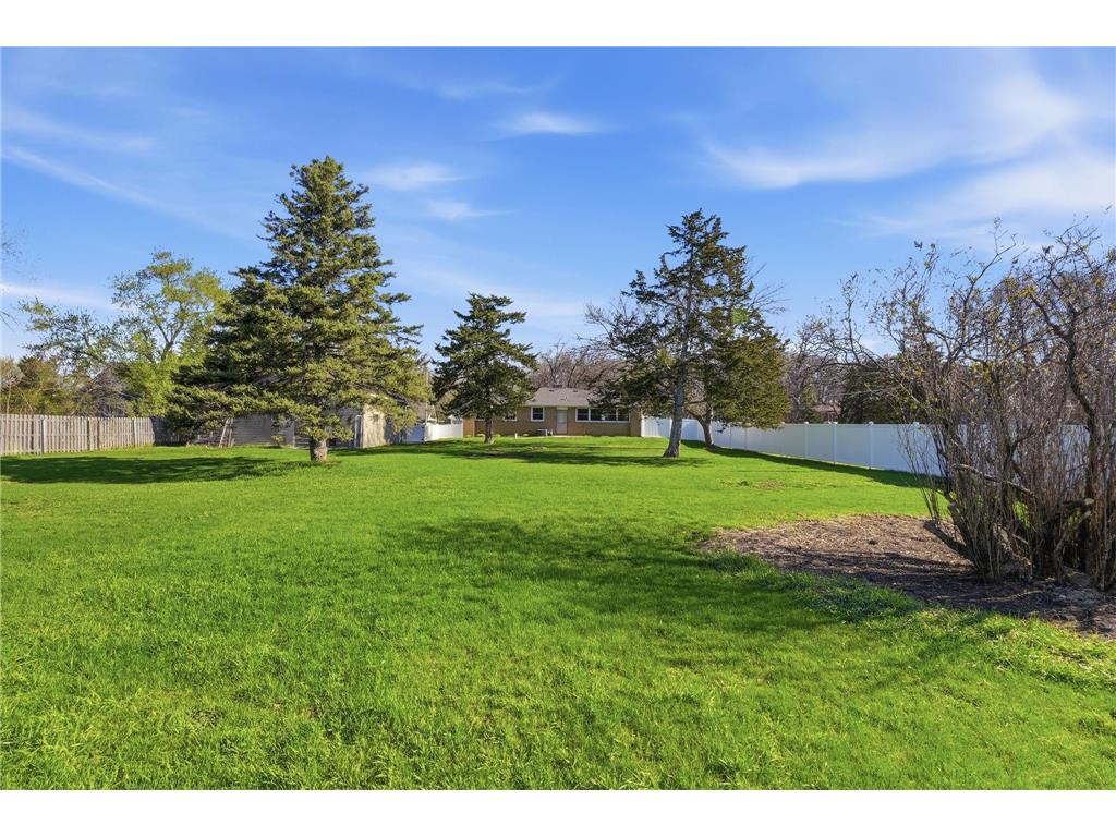 205 1st Avenue NW New London MN 56273 7065371 image12