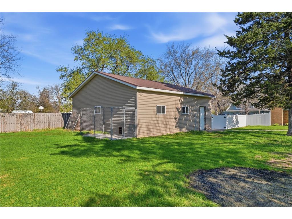 205 1st Avenue NW New London MN 56273 7065371 image14
