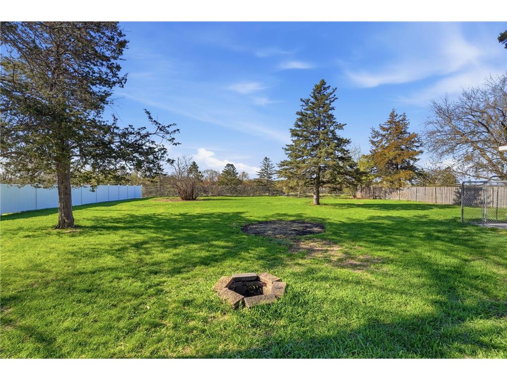 205 1st Avenue NW New London MN 56273 7065371 image15