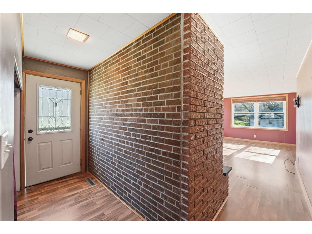 205 1st Avenue NW New London MN 56273 7065371 image25