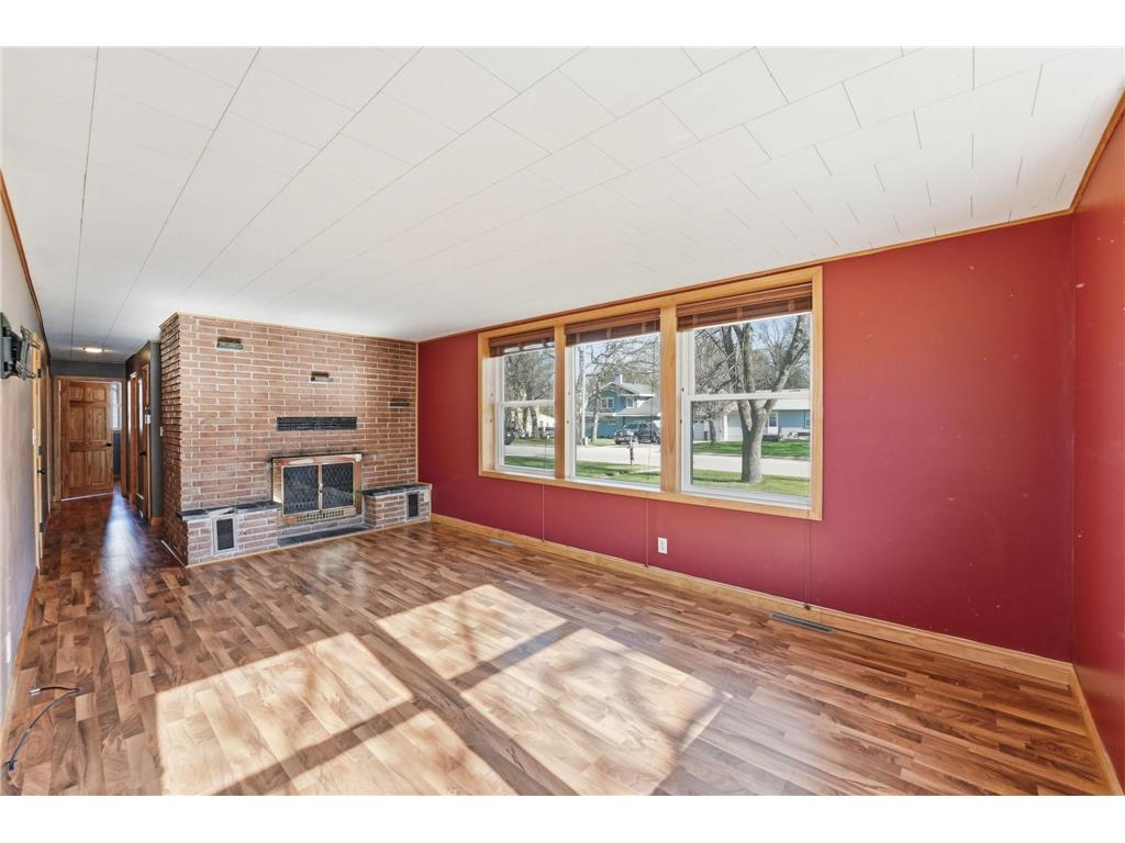 205 1st Avenue NW New London MN 56273 7065371 image29