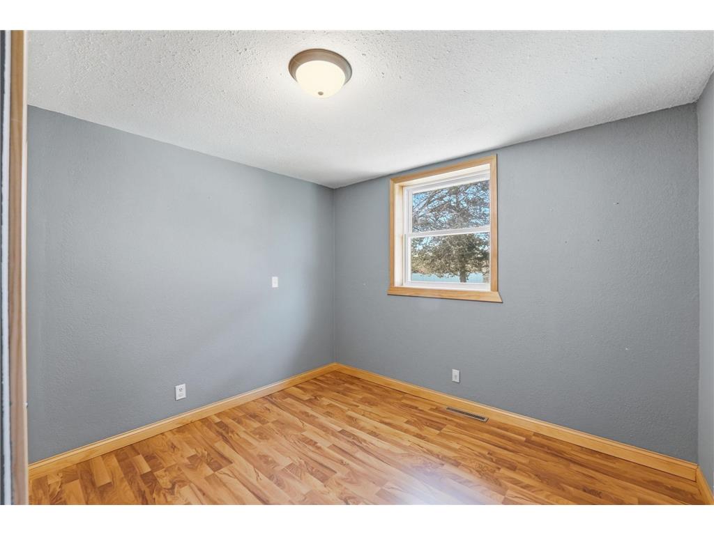 205 1st Avenue NW New London MN 56273 7065371 image31