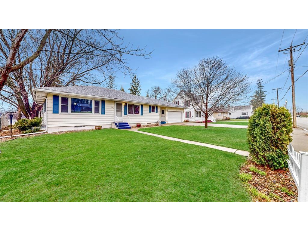 205 1st Street E, Stewartville, MN, 55976 MLS 6359495 Edina Realty