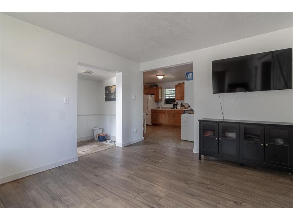 205 1st Street SW Dodge Center MN 55927 7088765 image5