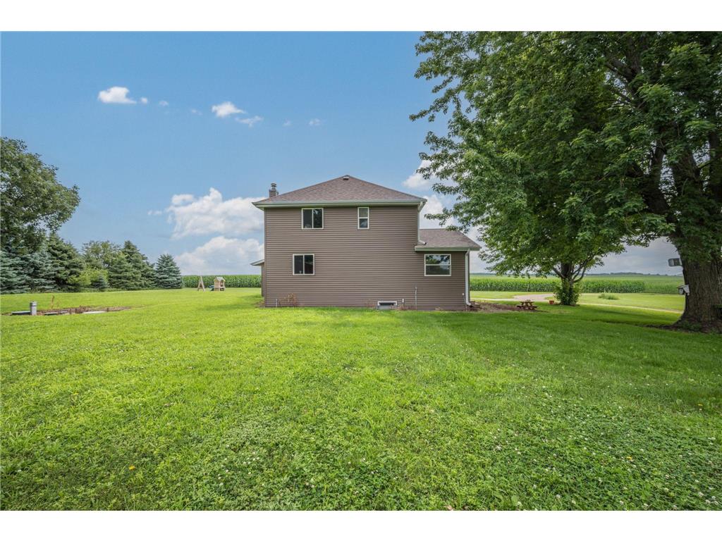 205 232nd Avenue Fairmont MN 56031 7110028 image38