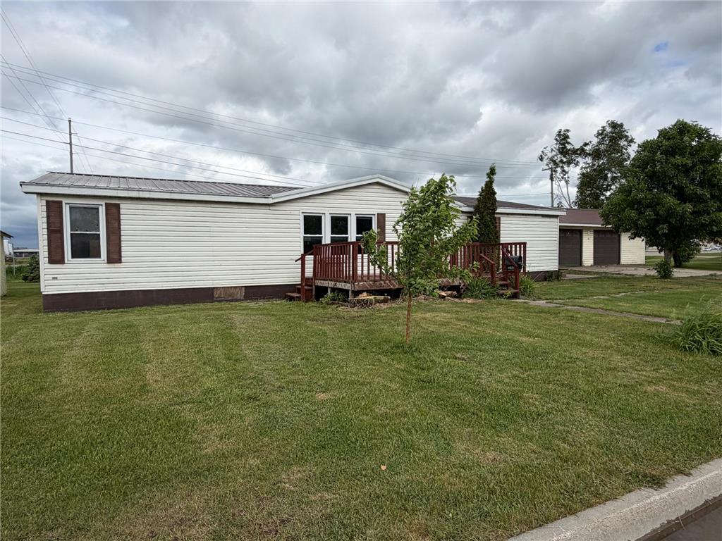 205 4th Avenue SW Roseau MN 56751 7091211 image1