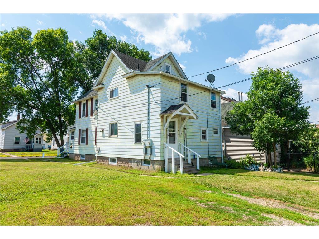 205 4th Street N Virginia MN 55792 7111272 image1