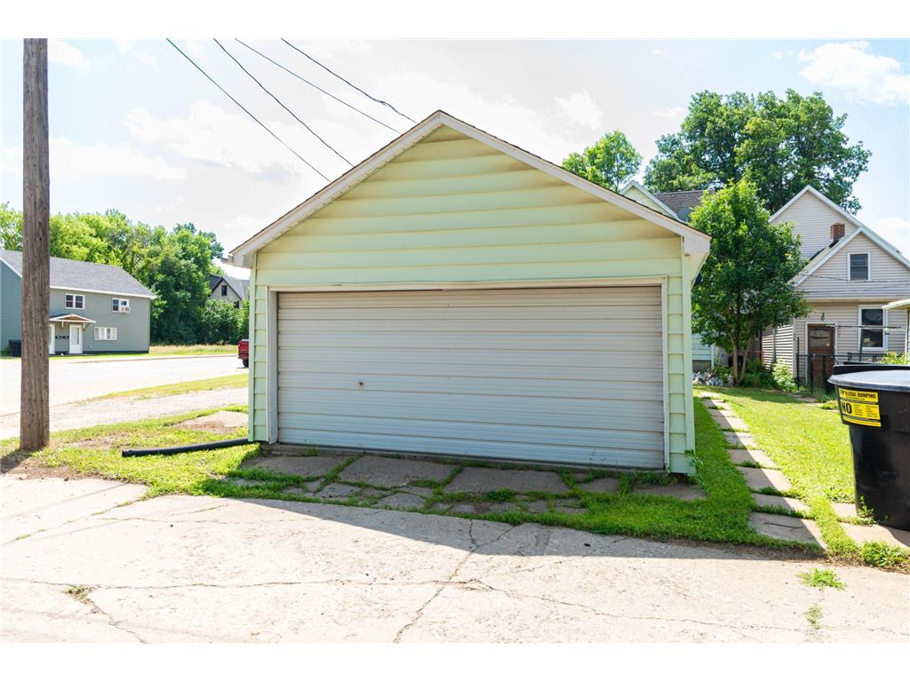 205 4th Street N Virginia MN 55792 7111272 image7