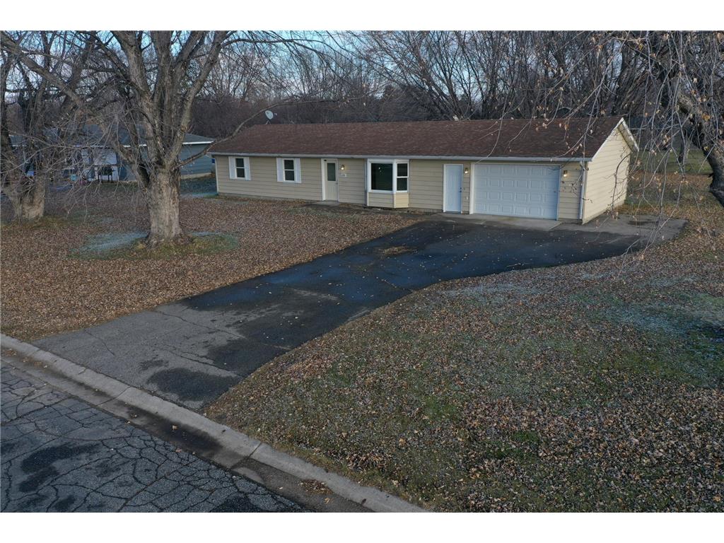 205 5th Street NW Pennock MN 56279 6384210 image1