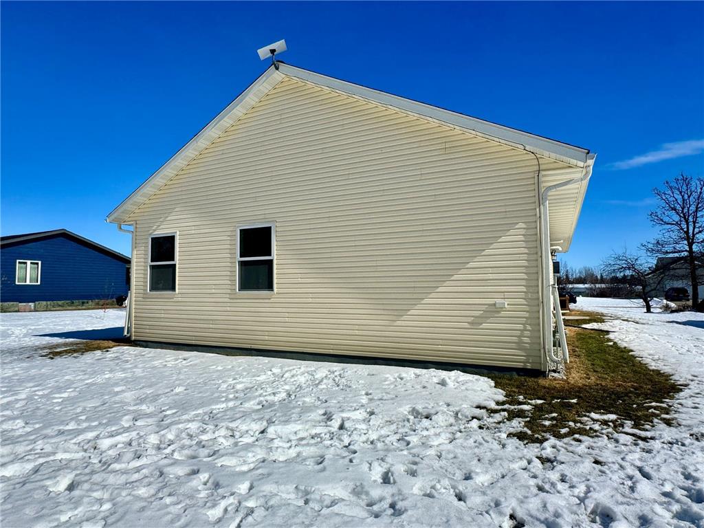 205 6th Avenue SW Warroad MN 56763 7035400 image19