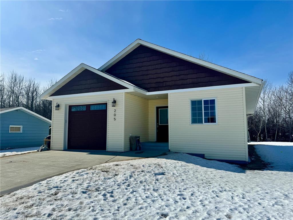 205 6th Avenue SW Warroad MN 56763 7035400 image2
