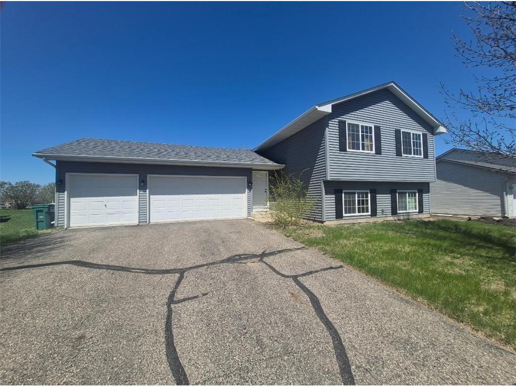 205 6th Street Green Isle MN 55338 6711481 image1
