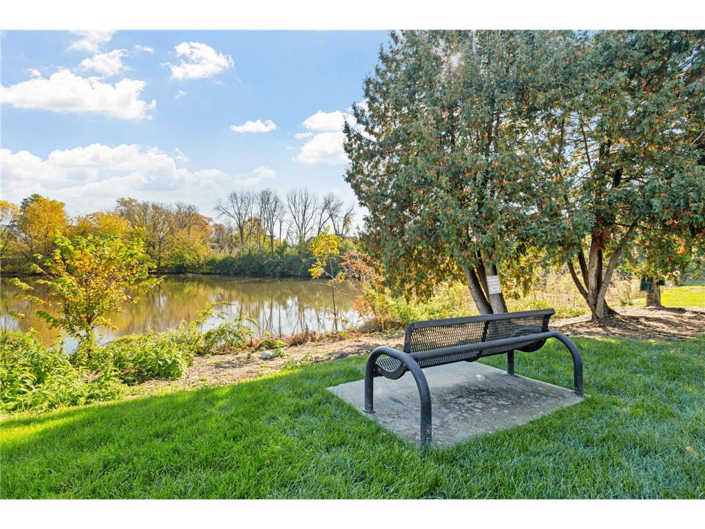 205 Barry Avenue S #114 Wayzata MN 55391 6813040 image19