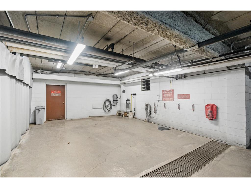 205 Barry Avenue S #114 Wayzata MN 55391 6813040 image38