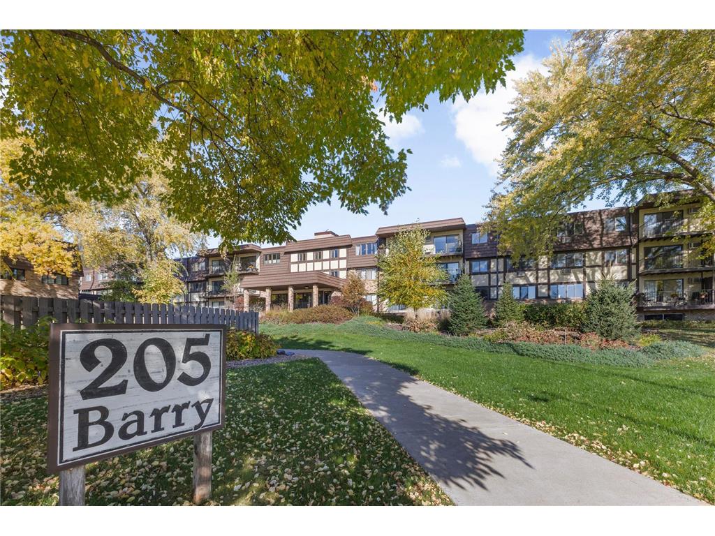 205 Barry Avenue S #210 Wayzata MN 55391 6800694 image14