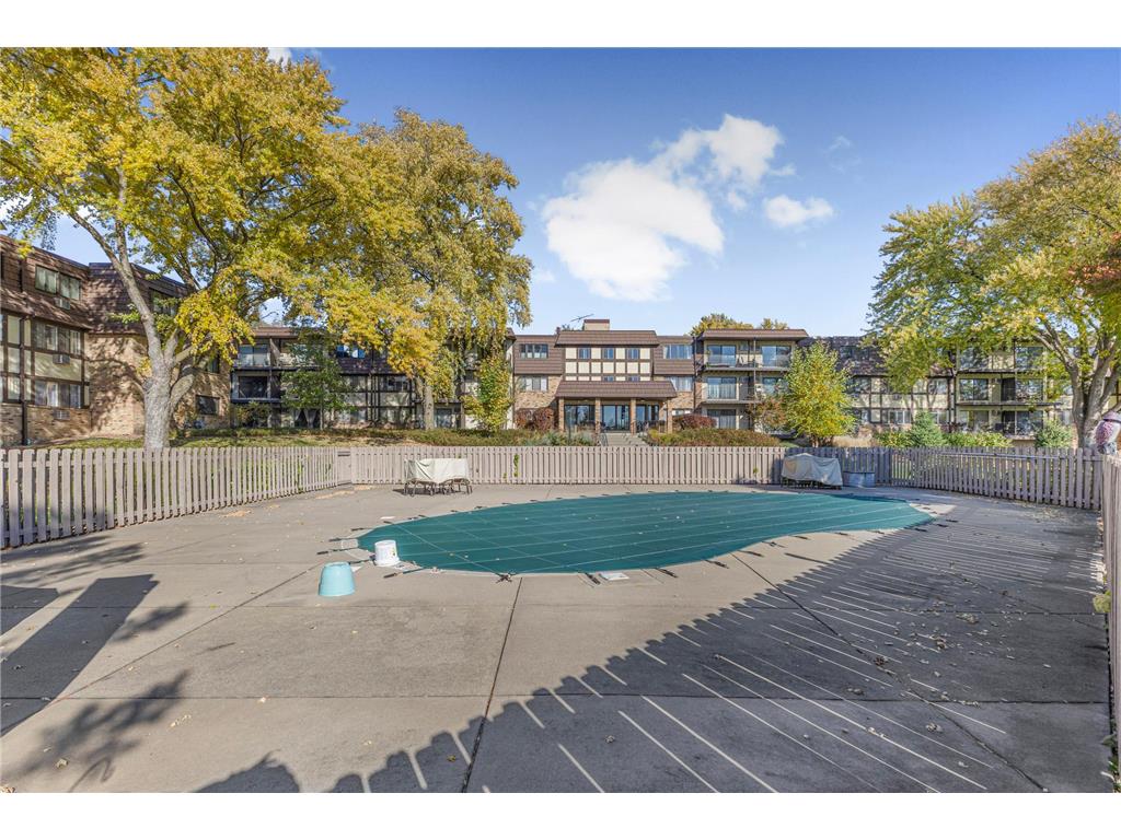 205 Barry Avenue S #210 Wayzata MN 55391 6800694 image17