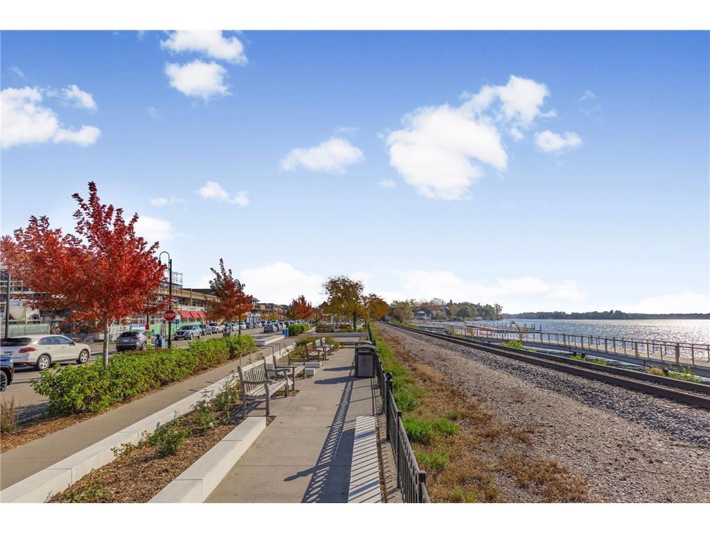 205 Barry Avenue S #210 Wayzata MN 55391 6800694 image21