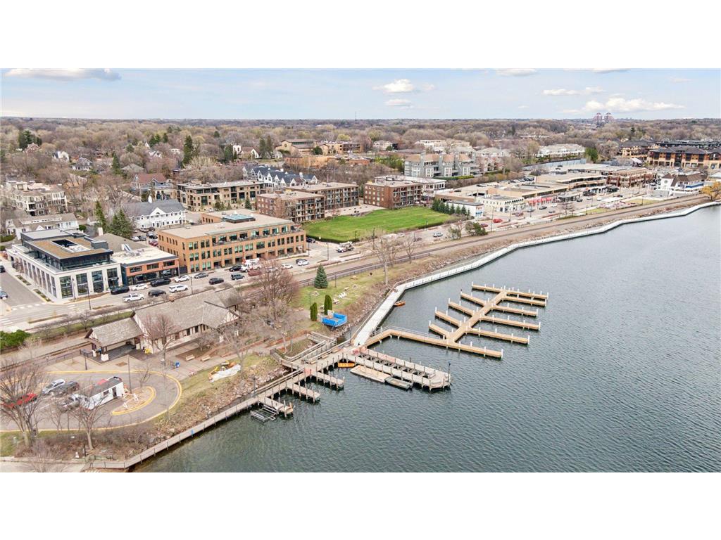 205 Barry Avenue S 217, Wayzata, MN, 55391 MLS 6541641 Edina Realty