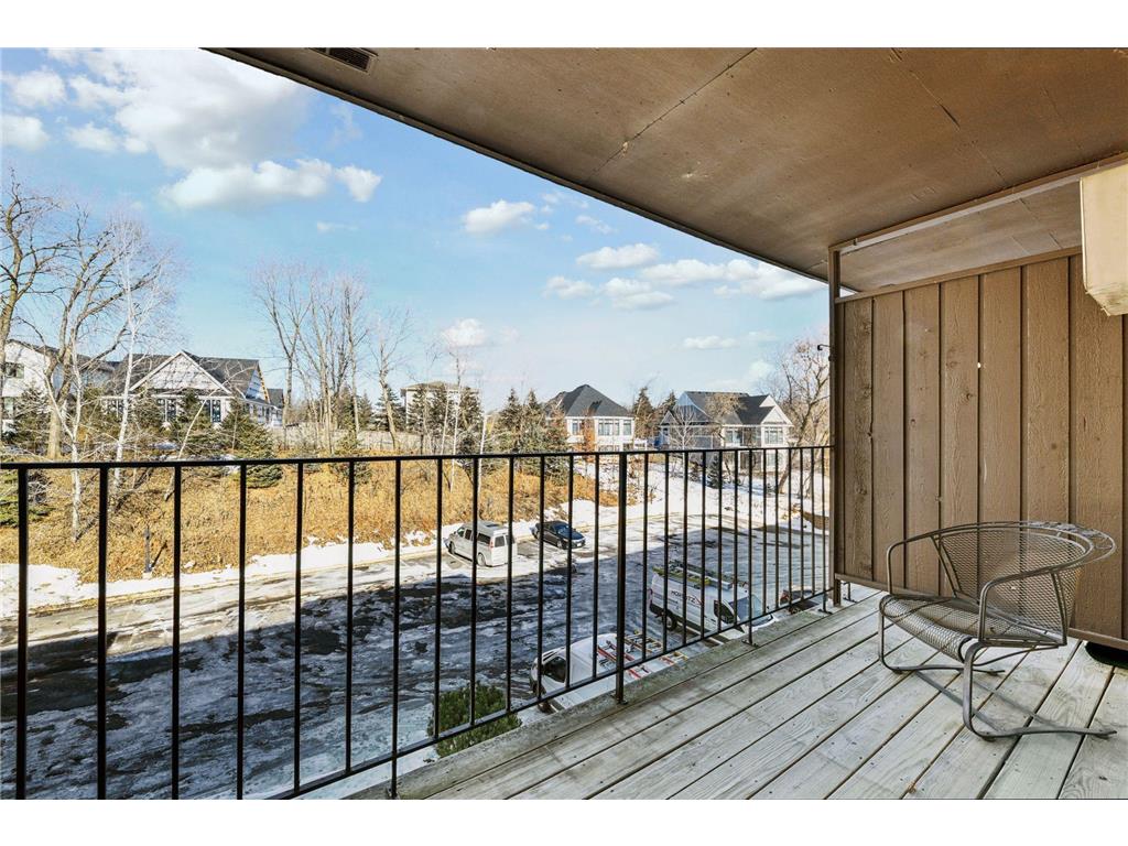 205 Barry Avenue S #303 Wayzata MN 55391 7012634 image23