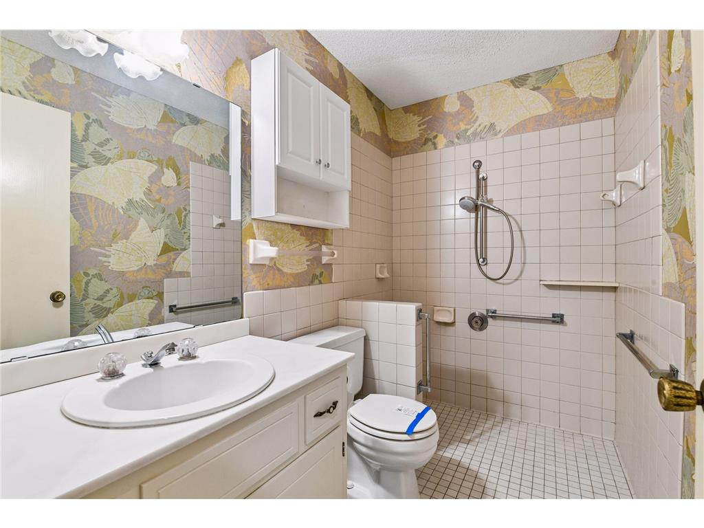 205 Barry Avenue S #320 Wayzata MN 55391 7076794 image27