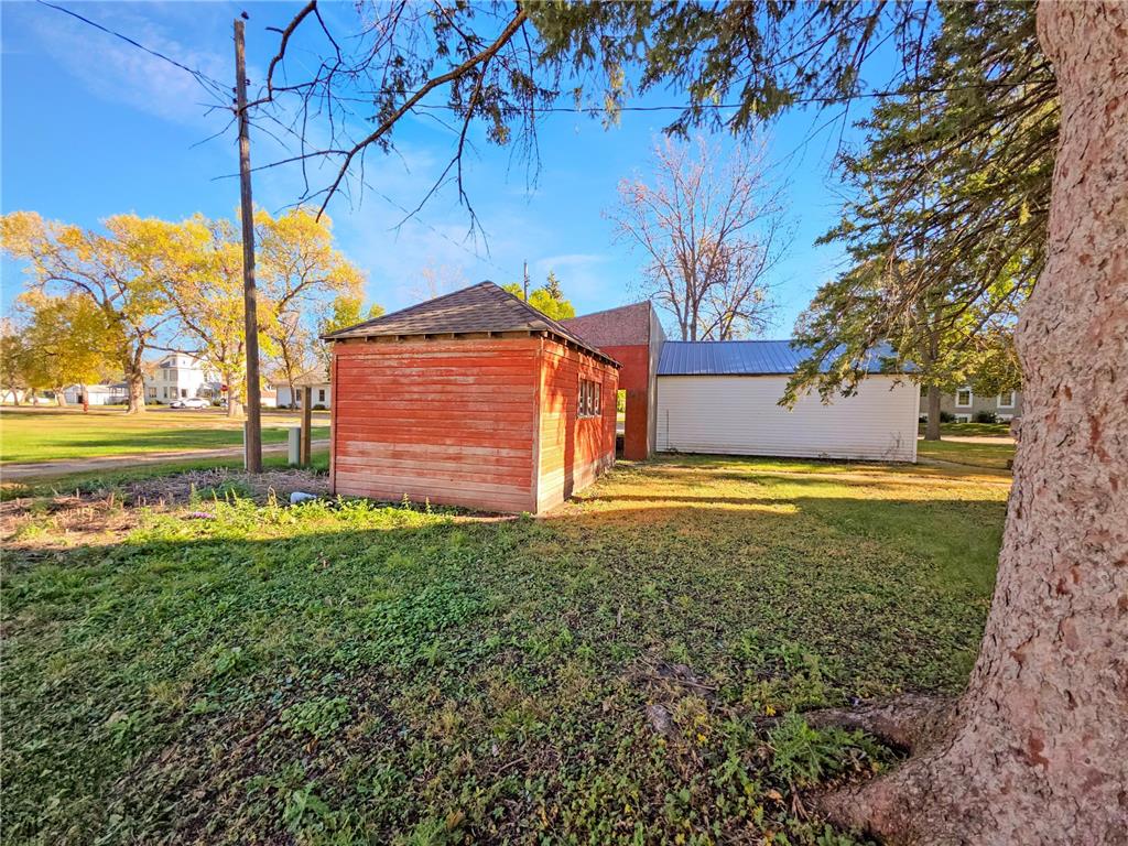 205 E 3rd Street E Herman MN 56248 6806545 image22