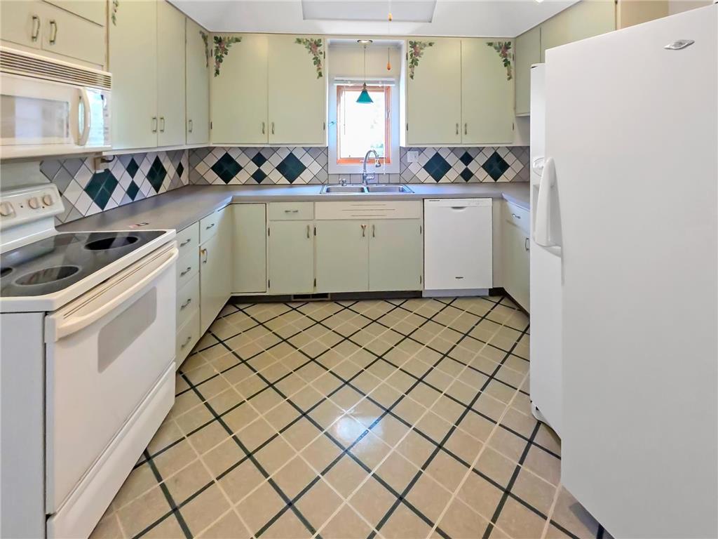 205 E 3rd Street E Herman MN 56248 6806545 image9