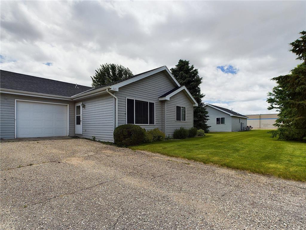 205 E 6th Street Starbuck MN 56381 6540447 image1