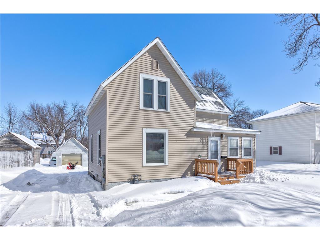 205 E Main Street Marshall MN 56258 6339557 image1