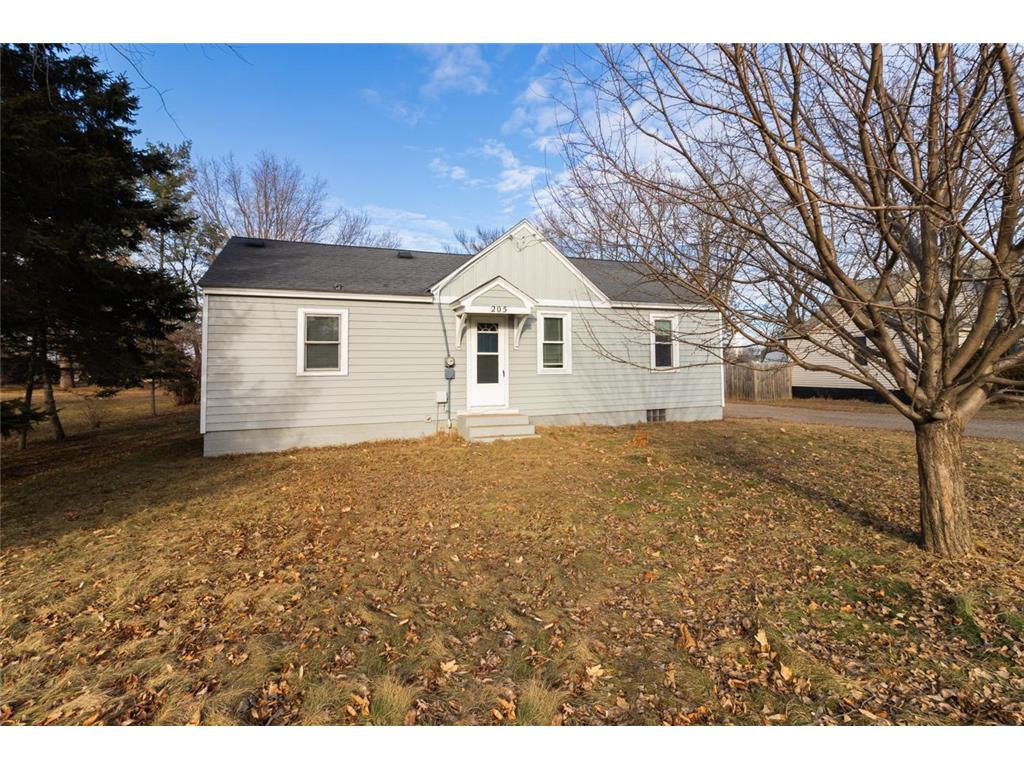 205 Heritage Boulevard NW Isanti MN 55040 6644513 image1