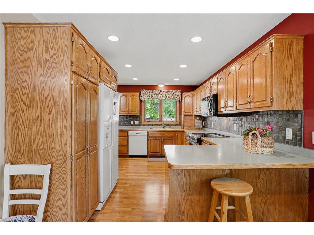 205 Hickory Street Farmington MN 55024 7070688 image8