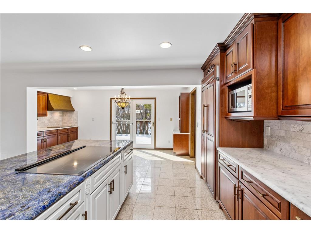 205 Hillcrest Court Burnsville MN 55337 7032559 image12