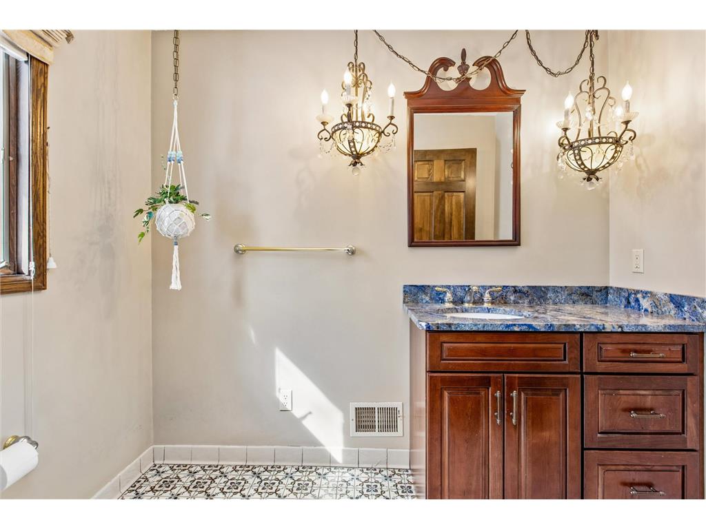 205 Hillcrest Court Burnsville MN 55337 7032559 image26