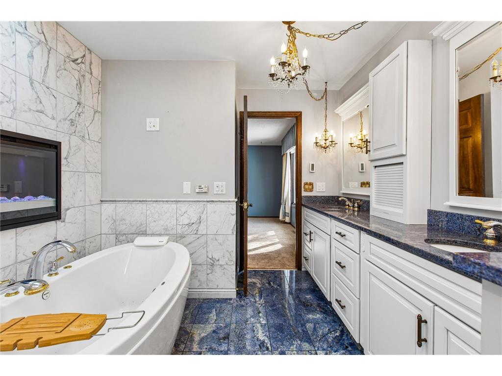 205 Hillcrest Court Burnsville MN 55337 7032559 image35
