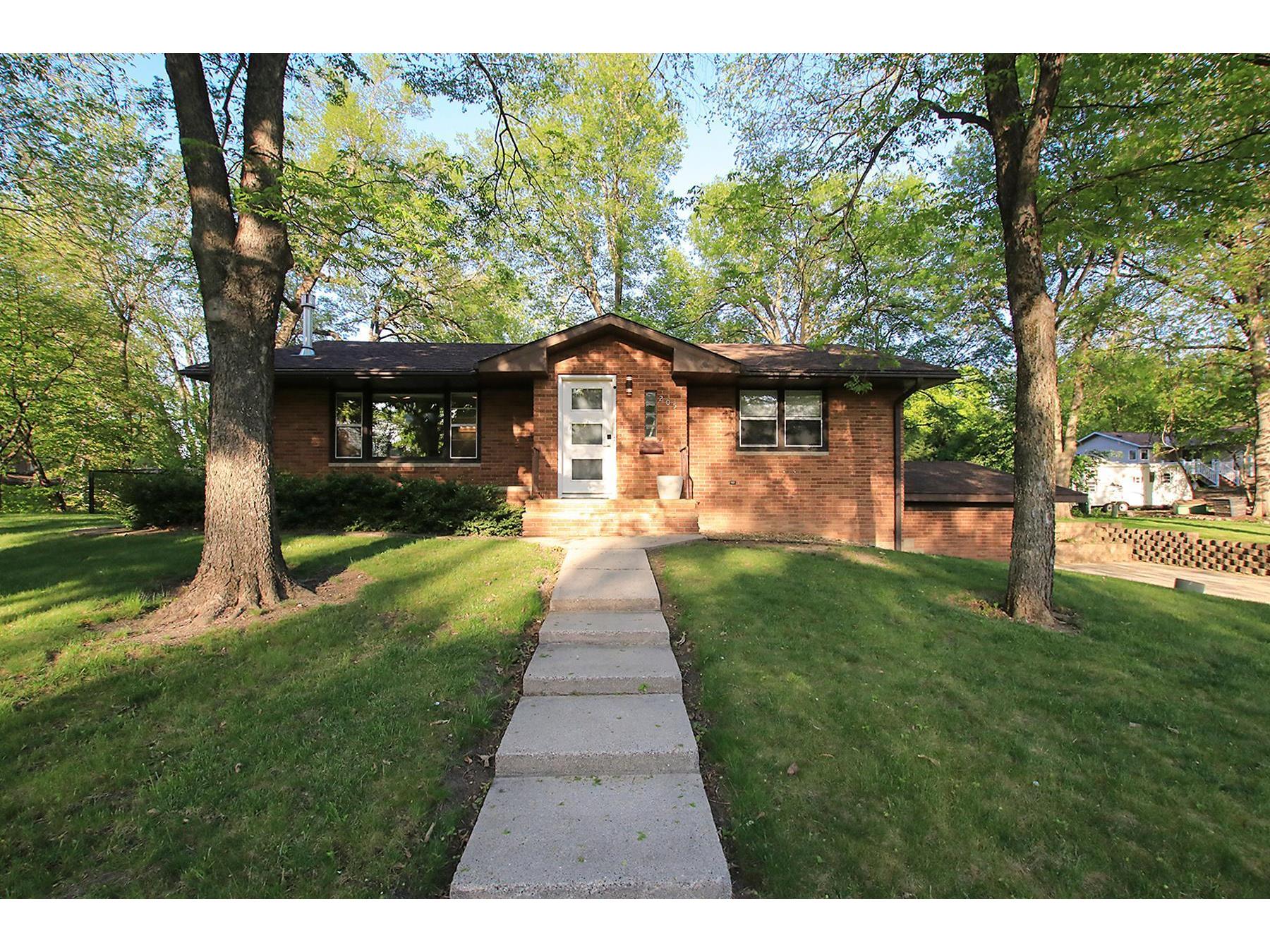 205 Lake Street SW, Hutchinson, MN 55350 MLS 5756064 Edina Realty