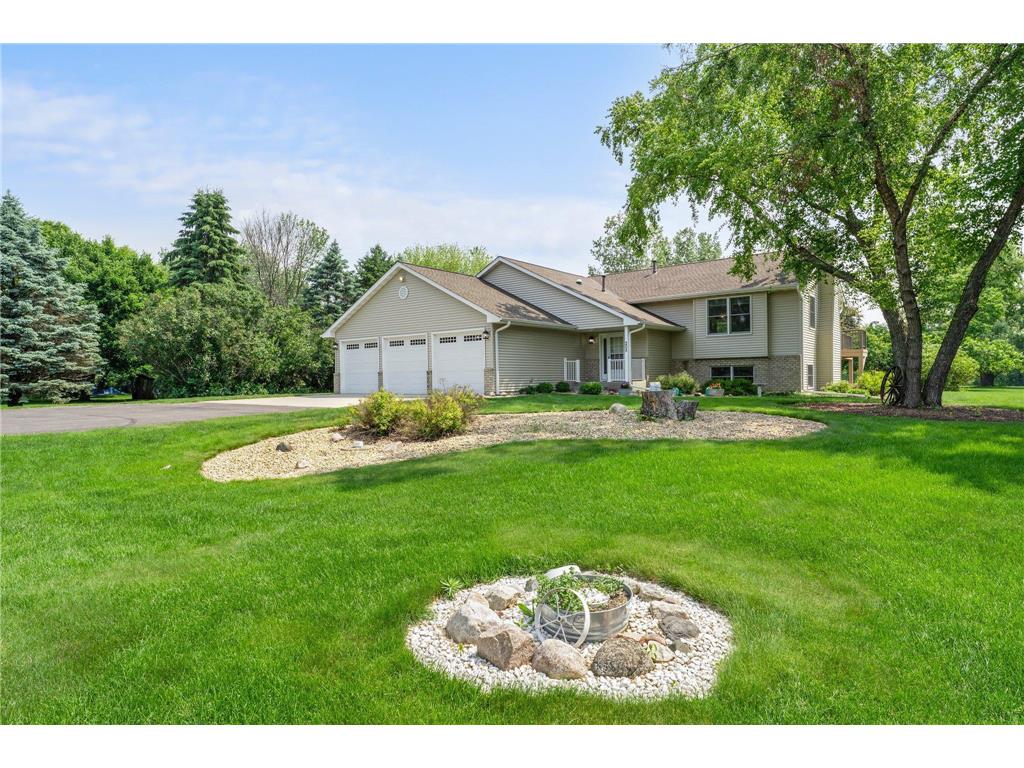 205 Midwest Avenue N Lake Elmo MN 55042 6701230 image1