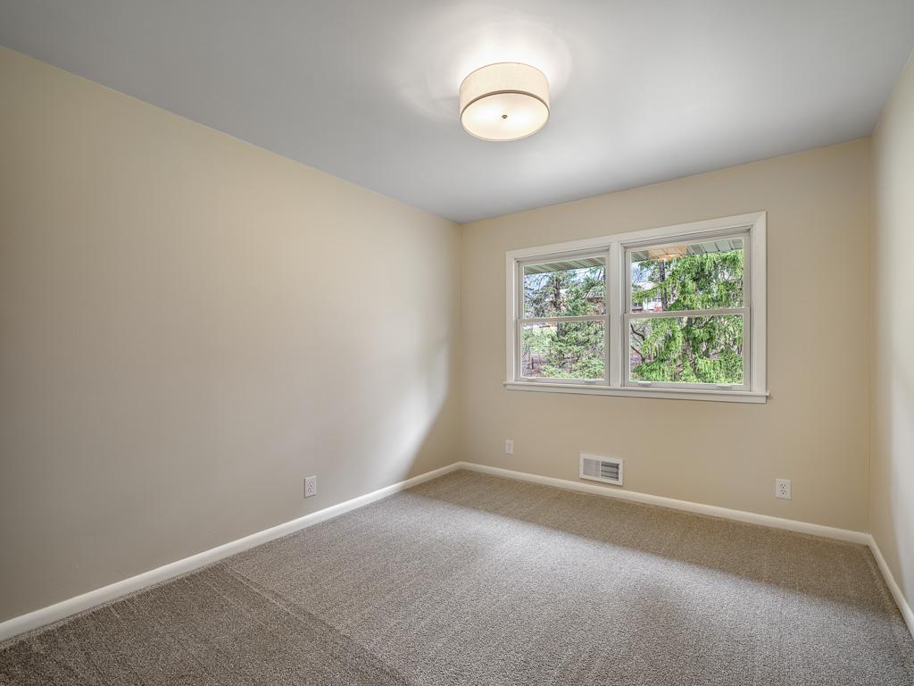 205 Oakview Road West Saint Paul MN 55118 7022756 image24