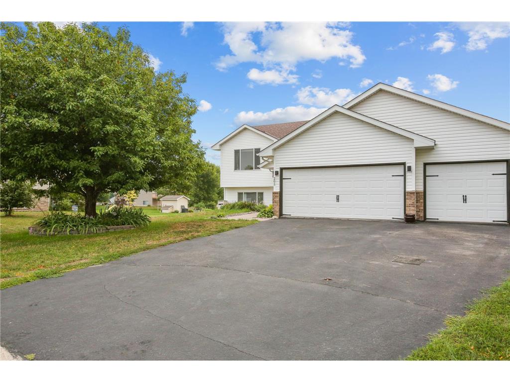 205 Pheasant Run Drive Montrose MN 55363 6374543 image1