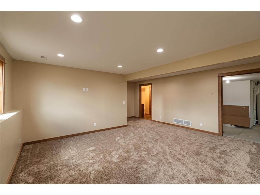 205 Pheasant Run Rollingstone MN 55969 7045340 image14