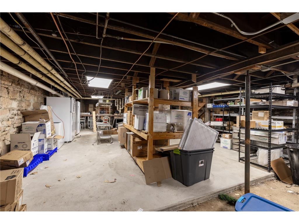 205 S Main Street Le Sueur MN 56058 6770424 image16