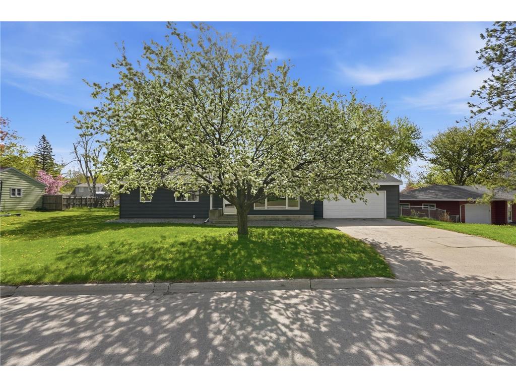 205 Victoria Drive Alexandria MN 56308 7074871 image2