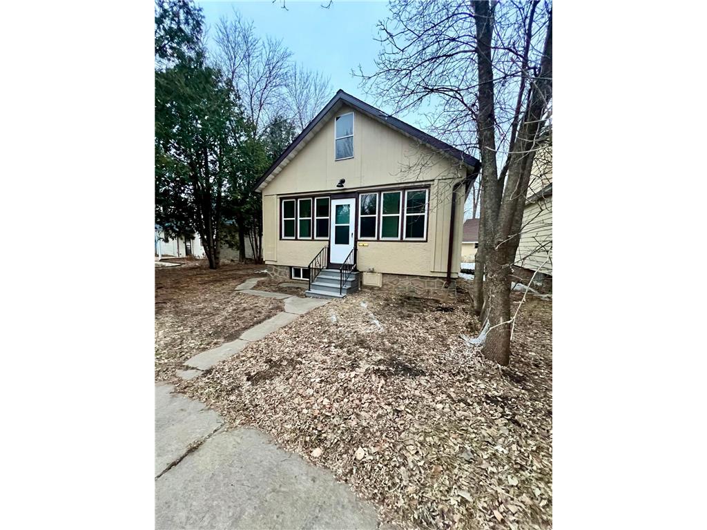 205 W Howard Street Hibbing MN 55746 7040750 image1