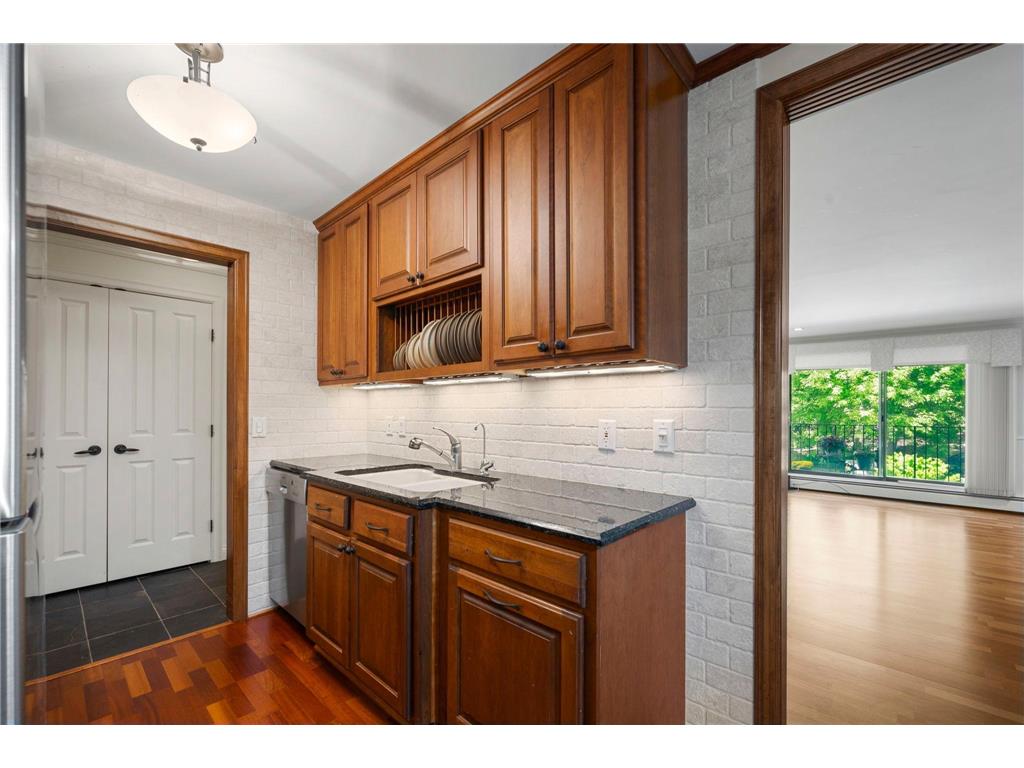 205 Barry #117 Wayzata MN 55391 7074963 image21