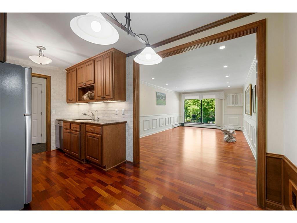 205 Barry #117 Wayzata MN 55391 7074963 image26