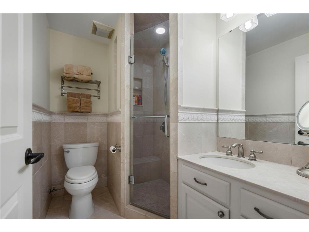 205 Barry #117 Wayzata MN 55391 7074963 image36