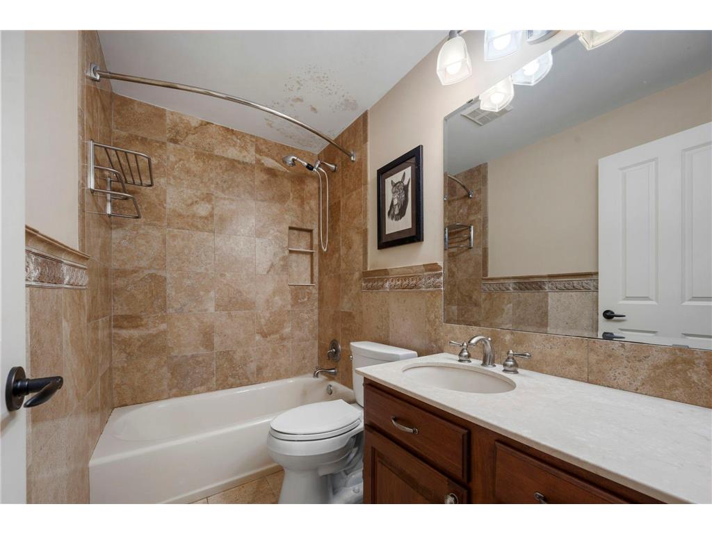 205 Barry #117 Wayzata MN 55391 7074963 image39