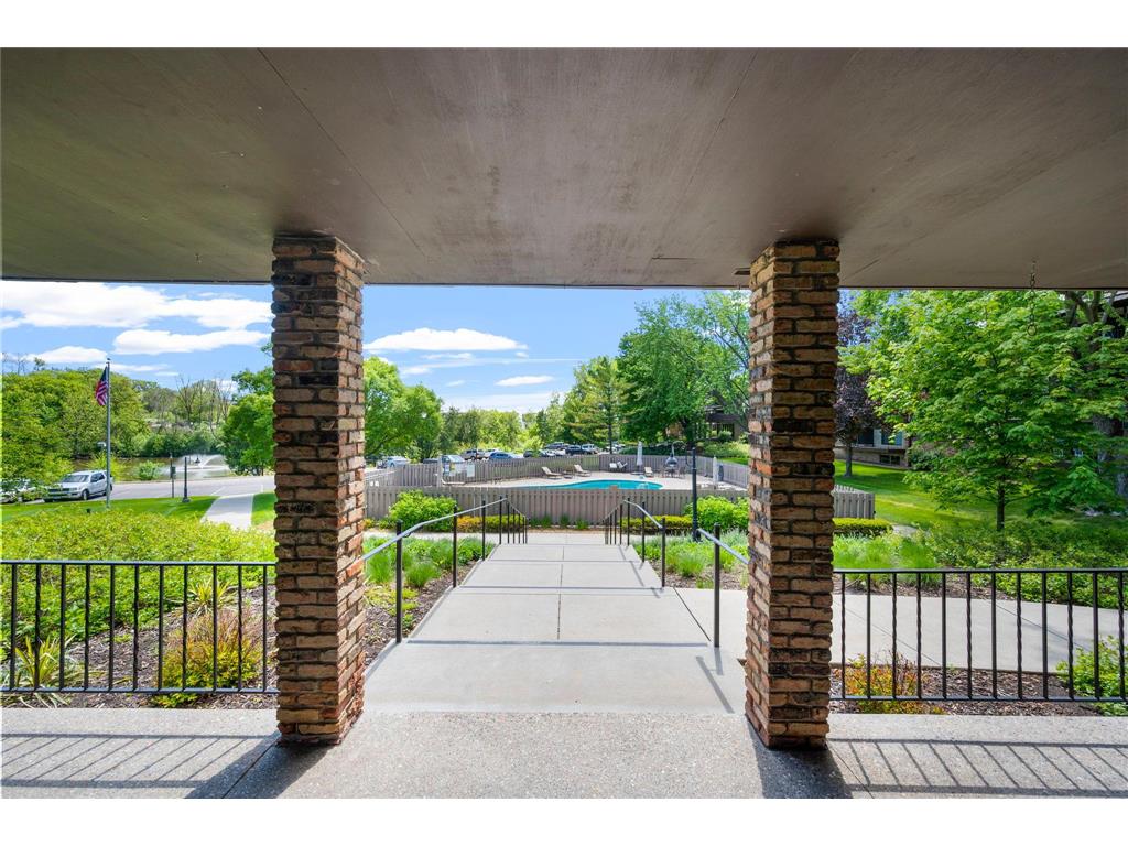 205 Barry #117 Wayzata MN 55391 7074963 image71