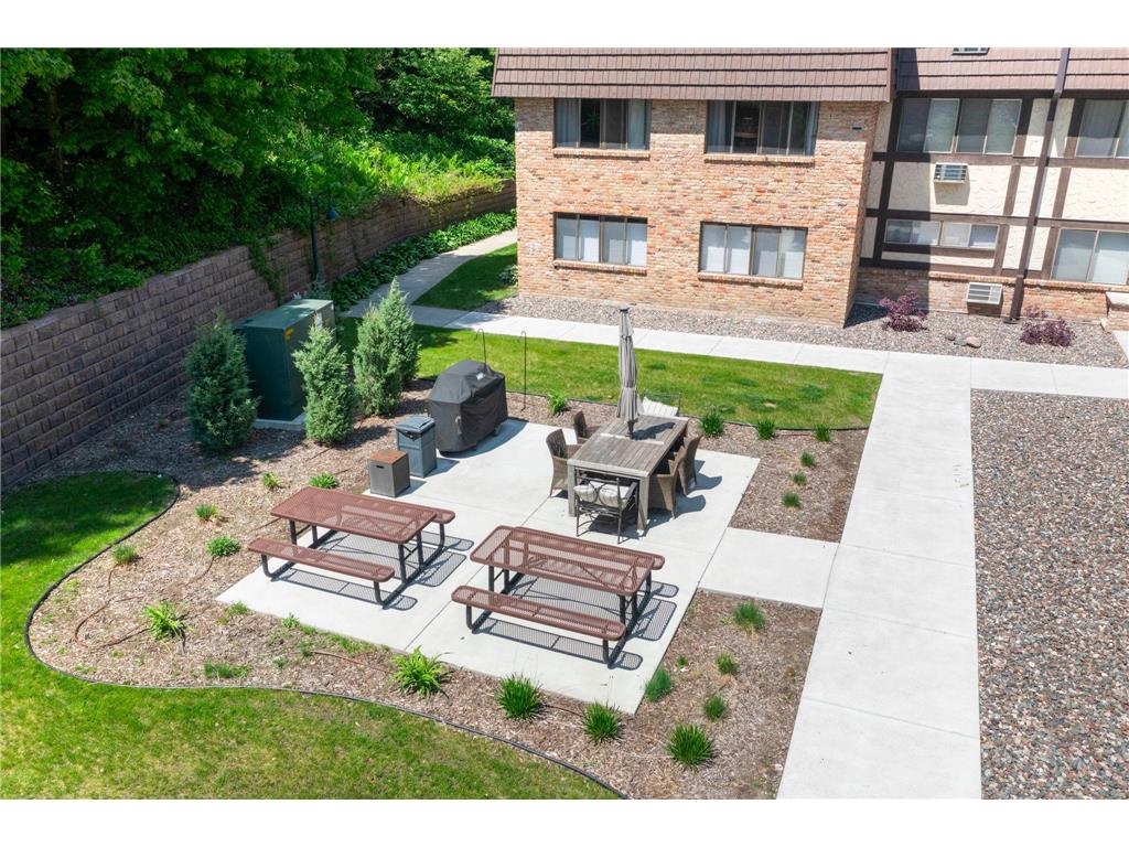 205 Barry #117 Wayzata MN 55391 7074963 image8