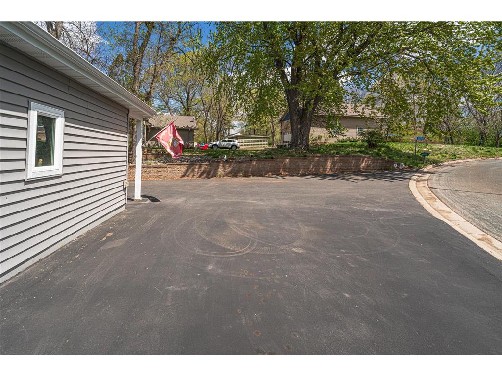 2050 Lake View Drive Prior Lake MN 55352 - Spring 7067385 image66